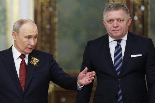 Robert Fico sa do dejín Slovenska zapíše ako zradca