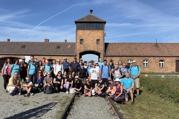 Vrba–Wetzler Memoriál spúšťa registráciu na pochody v roku 2026, finančne podporí účasť študentov