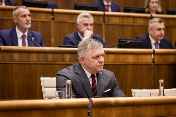 Fico a Žilinka mali v parlamente ostrú výmenu názorov k Bombicovi – čo to znamená podľa Maríny Gálisovej