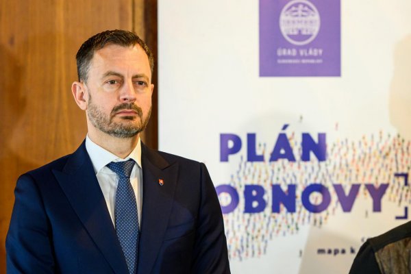 Premiér zvolá stretnutie komisie, ktorá pripravila tranzíciu