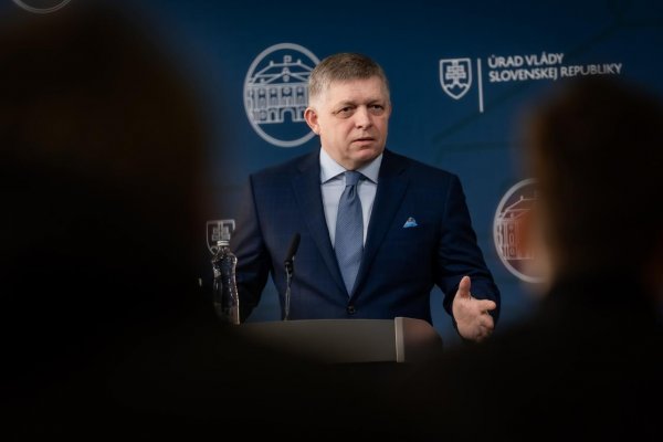 Premiér Fico v utorok odcestuje na neformálnu návštevu Spojeného kráľovstva