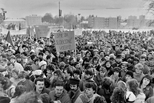 (Ne)ľudskosť, (ne)slušnosť, (ne)znášanlivosť