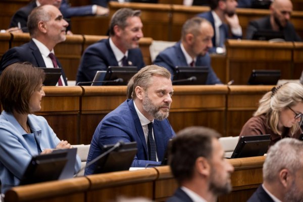 SaS podáva trestné oznámenie pre podozrivý nákup hasičských áut