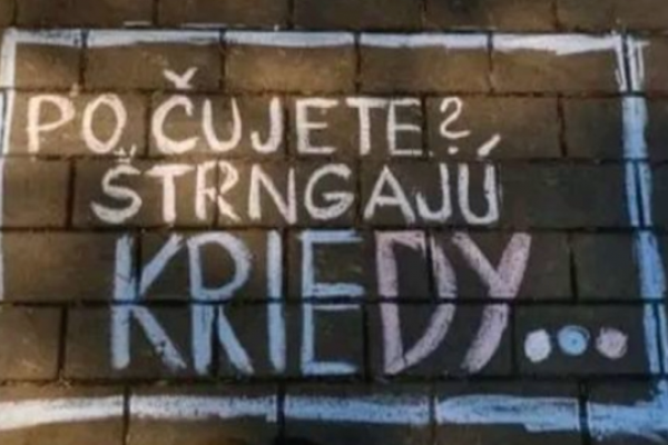 Počujete? Už vám štrngajú kriedy