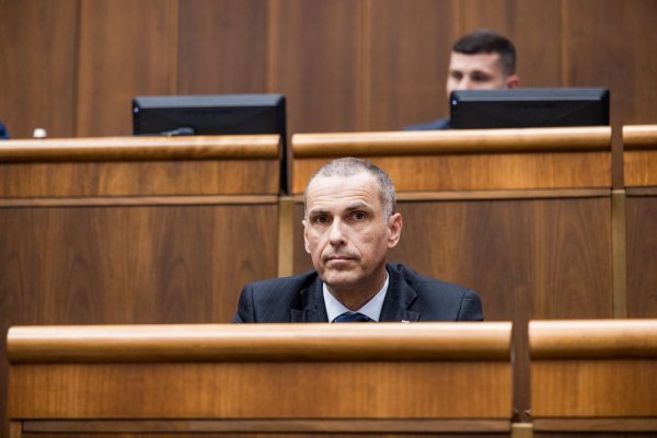 M. Žilinka: MZ postupovalo pri záchrankovom tendri v rozpore so zákonmi