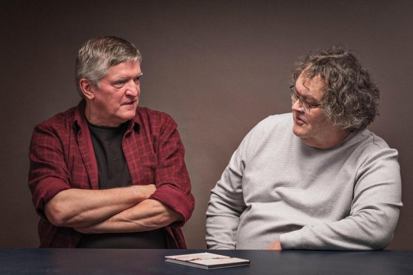 Odomykáme: Dialóg neveriaceho s veriacim alebo keď sa Martin Mojžiš pýta Štefana Hríba