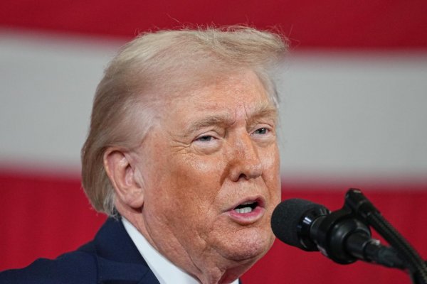 Trump tvrdí, že sa nepriamo zapojí do rokovaní USA s Iránom v Ženeve