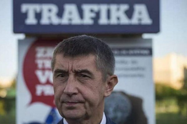 Dnes je ten slavný den, kdy z vlády je vyhozen Andrej Babiš