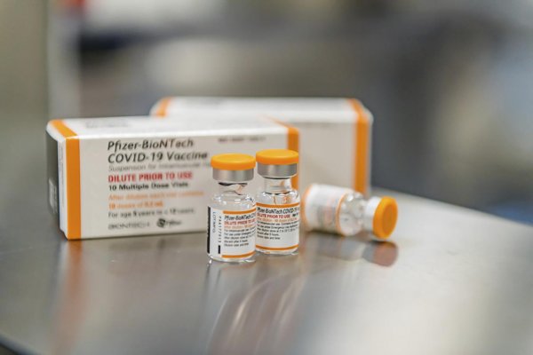 Ďalší záujemcovia sa môžu hlásiť na očkovanie treťou dávkou proti covid-19 