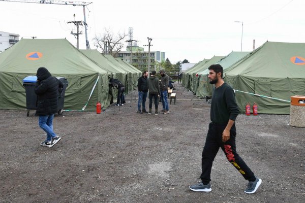 Navrhovaná novela má zjednodušiť vyhosťovanie nelegálnych migrantov