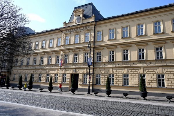 Ústavný súd sa dôrazne ohradil voči vyjadreniam premiéra Roberta Fica z dnešnej tlačovej besedy