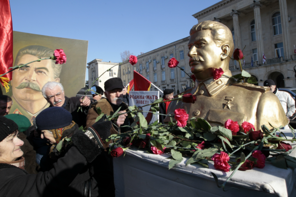 Populismus? Nic nového, i lumpovi zařídíte snadno lidskou tvář