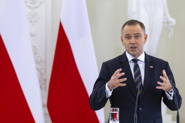 V Poľsku prebieha rokovanie Úradu národnej bezpečnosti, zasadne aj vláda