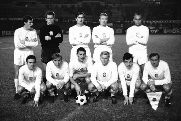 Korunný princ slovenského futbalu: Jozef Adamec 1942 – 2018