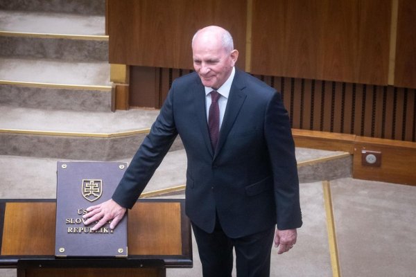 František Mikloško: Prečo chceme odvolať predsedu vlády