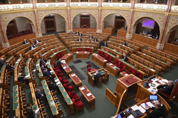 Maďarský parlament ratifikoval vstup Fínska do NATO