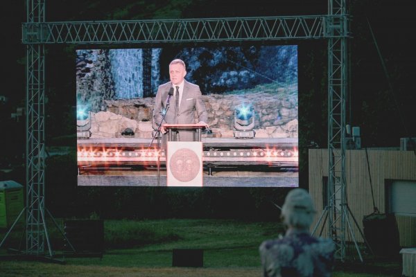 Robert Fico na Devíne šíril nenávisť a neštítil sa zneužiť Milana Rúfusa