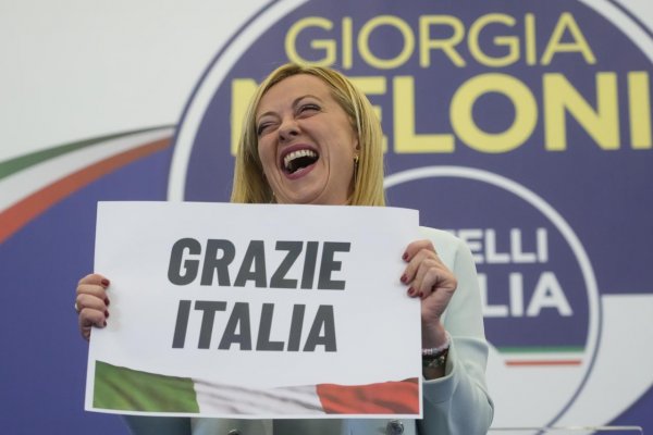 V Taliansku vyhrala voľby pravica. Ak Meloniová vytvorí koalíciu, bude prvá talianska premiérka 