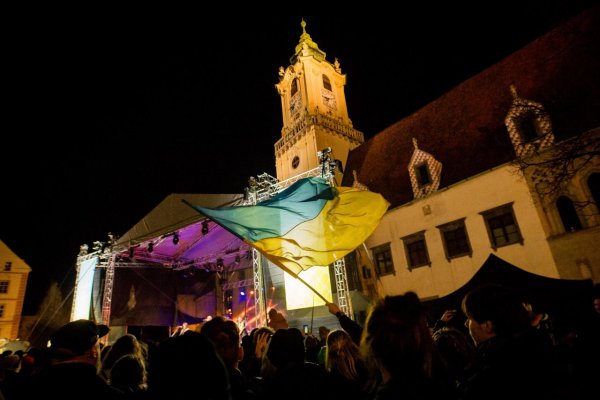 Sledujte Koncert pre Ukrajinu na Hlavnom námestí v Bratislave