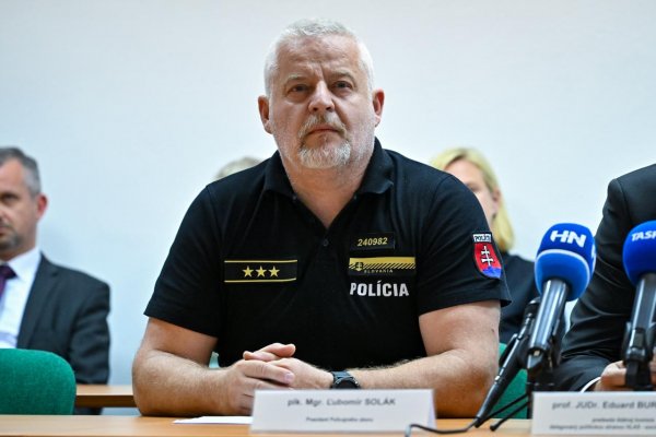 Policajný prezident Solák rokoval o raziách v bratislavských kluboch aj s Matúšom Vallom