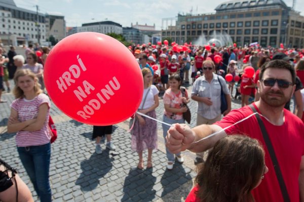 Hríb, Mojžiš: Rodina ako zbraň?