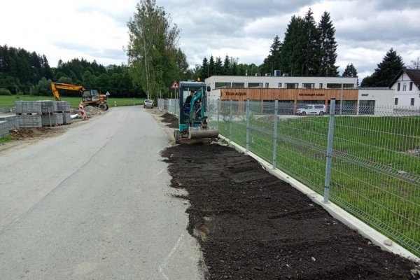 Plot, ktorý chráni aj dotvára domov. Ako vybrať oplotenie, ktoré vydrží roky?