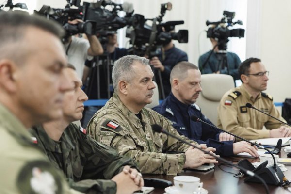 Nepriateľ začal s prípravami na vojnu, tvrdí veliteľ poľskej armády