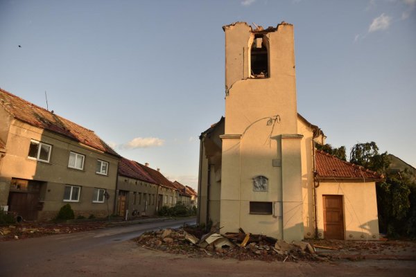 Extrémne výkyvy budú častejšie. Je len otázkou času, kedy podobná tragédia postihne aj Slovensko, tvrdí envirorezort