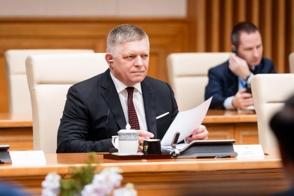 Čoho sa v skutočnosti bojí Robert Fico po páde Viktora Orbána?