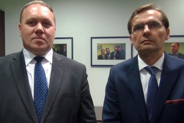 SaS a OĽaNO žiadajú zastavenie obchodu na dodávky obrnených vozidiel 