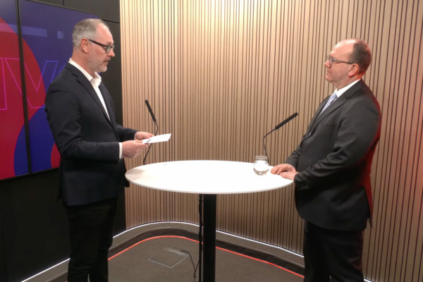 Wlachovský u Závodského: Útok na Irán môže posilniť ekonomicky vyčerpané Rusko, najmä kvôli cenám ropy