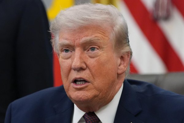 Trump zvažuje vystúpenie USA z NATO, Aliancia je podľa neho papierovým tigrom