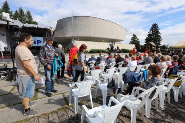 SNP pripomína, že dodržiavanie ľudských práv nebolo vždy samozrejmé