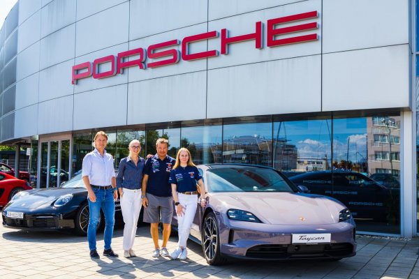 Prekonávanie mét a zdolávanie nových cieľov: To je spoločný menovateľ vrcholového športu a modelov Porsche