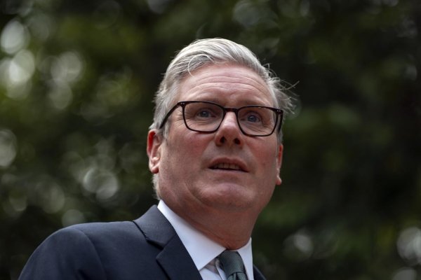 Britský premiér Keir Starmer rýchlo stráca autoritu a s ňou aj nádej presadiť vlastnú víziu, kým je v kabinete