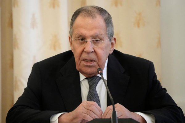 „Haló, tu Sergej!“ Škandálna nahrávka medzi Lavrovom a Szijjartóom zahanbuje aj českú vládu