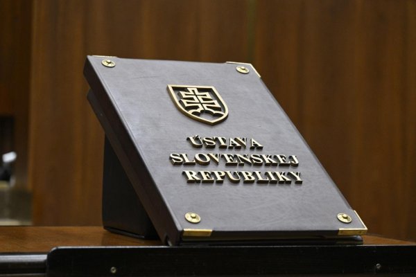 Smer zatiaľ prehral, hoci škody sú veľké. Čomu nerozumie KDH a čomu zvyšok opozície?