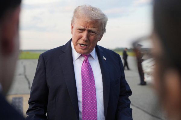 Politico: Trump konečne označil Rusko za agresora vo vojne na Ukrajine