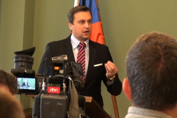 Chce byť Danko plastický chirurg?