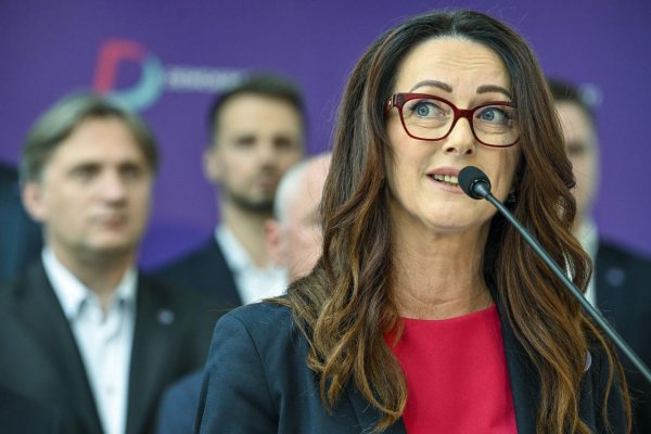 Demokrati zbierajú podpisy na zvolanie mimoriadnej schôdze na odvolanie Borisa Kollára