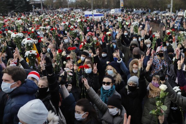 Na proteste v Minsku zadržali desiatky ľudí