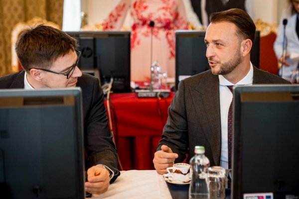 Vláda podľa Dostála zmenila Civilný sporový poriadok kvôli ministrovi vnútra, vidí v tom porušenie zákona