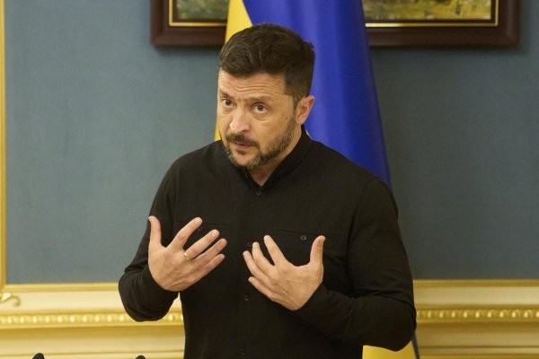 Ukrajina ONLINE: Nočné útoky na Ukrajinu si vyžiadali najmenej 13 mŕtvych civilistov, Zelenskyj vyzýva na tvrdšie sankcie