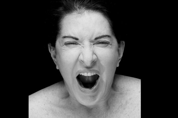 Vo Viedni som si sadol a triedil ryžu. Marina Abramović