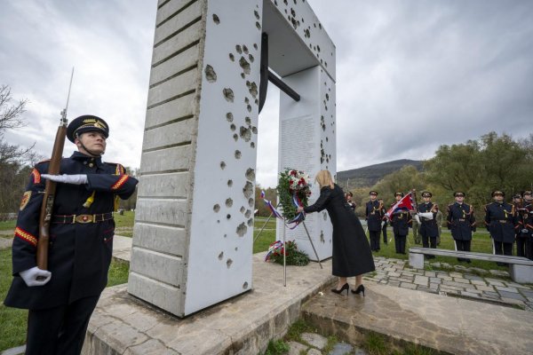 Falošní uctievači demokracie sú nebezpeční