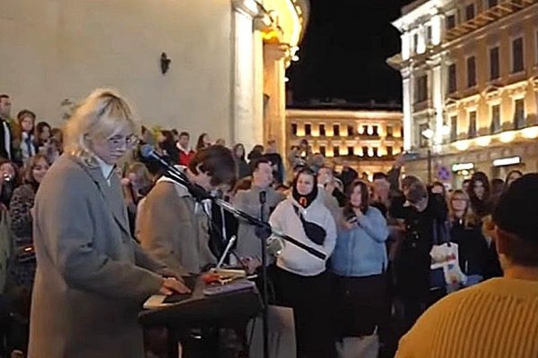 Aké politické dôsledky má láska k deťom? Odpoveďou sú November 89, Petrohrad 2025, ale aj Gaza