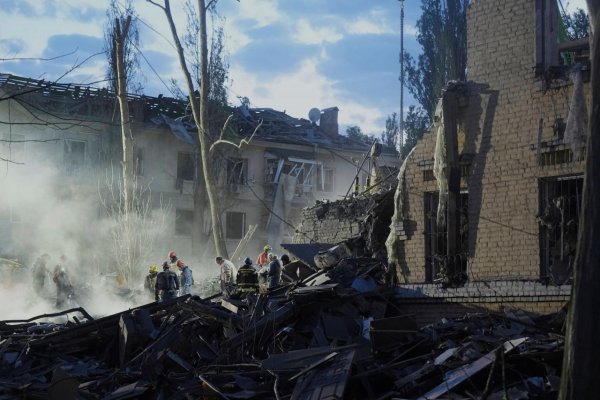 Ruský útok na Kyjev si vyžiadal najmenej deväť obetí, zranených je vyše 60