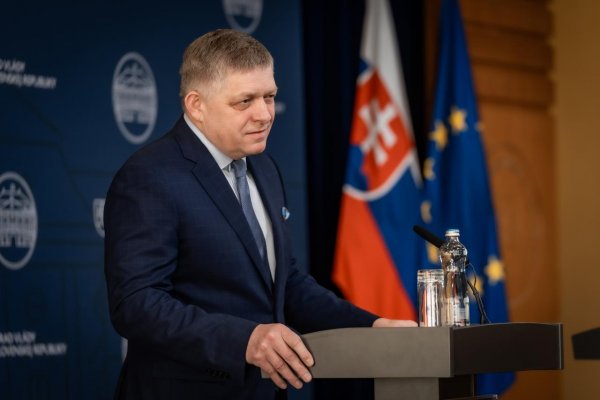 Fico pripustil, že Slovensko bude vetovať ďalšie sankcie voči Rusku, ak by mali „nabúravať mierový proces“