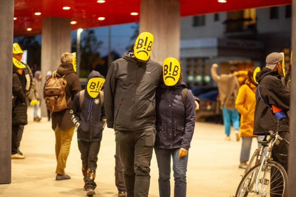 Spojenie SNG a Škoda auto a symbol nevkusu a gýču
