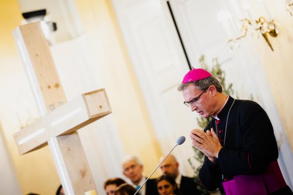 KBS žiada z návrhu nového Občianskeho zákonníka vypustiť úpravu rodinného práva